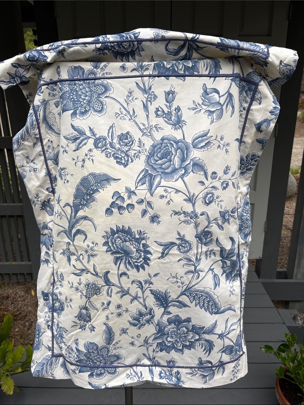 Waverly Blue and Cream Floral Toile Set of 2 Pillow Shams